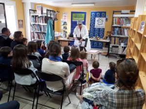 " Sacré Bétals ! " : lecture jeunesse en picard avec France Avisse @ Place de la salle des fêtes - Rue des Rosiers - Fienvillers | Fienvillers | Hauts-de-France | France